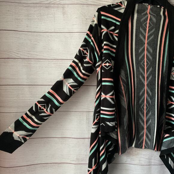 Eyeshadow Geometric Print Cardigan Sweater Open Front Asymmetrical Bottom Size S - Picture 5 of 15